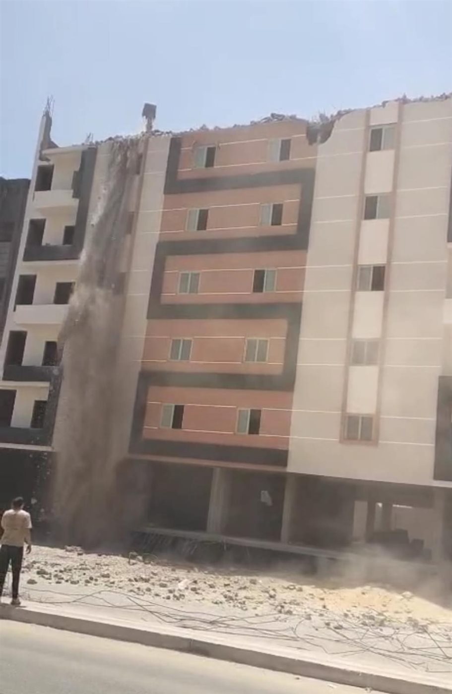  إزالة مخالفات المباني