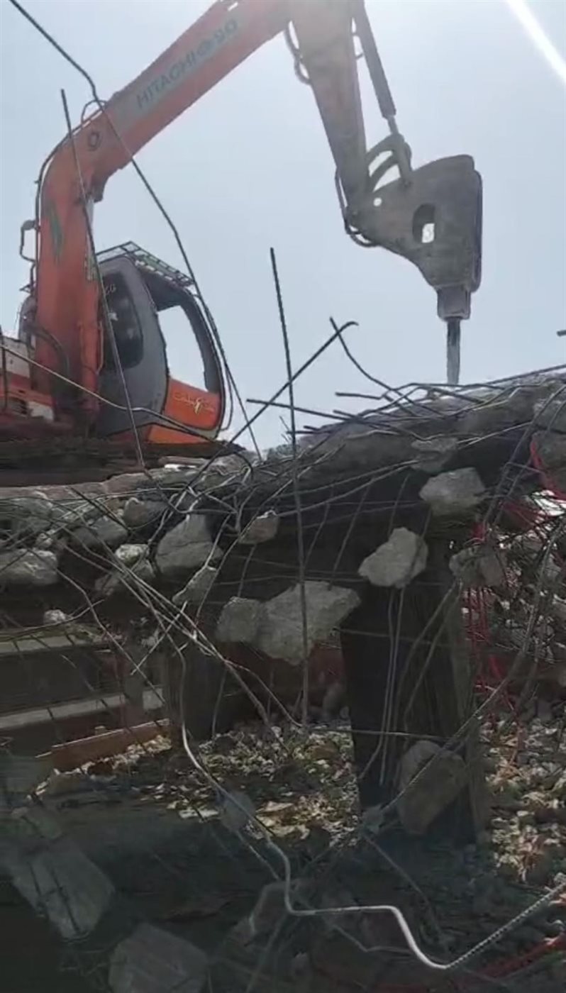  إزالة مخالفات المباني