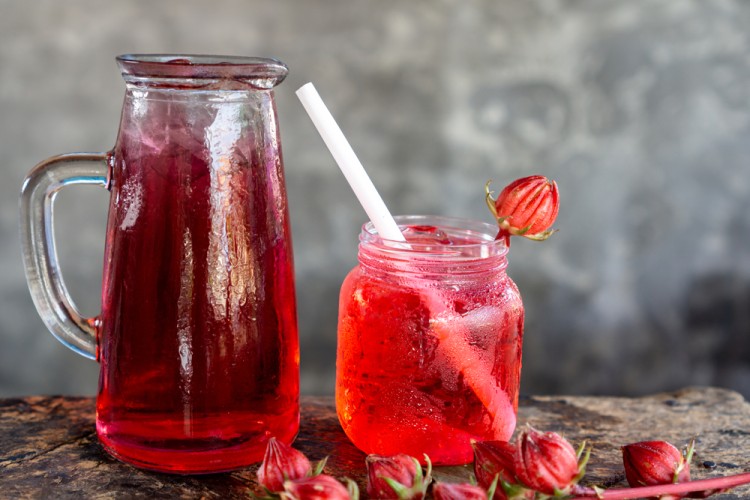 طريقة عمل مشروبات باردة منعشة في المنزل