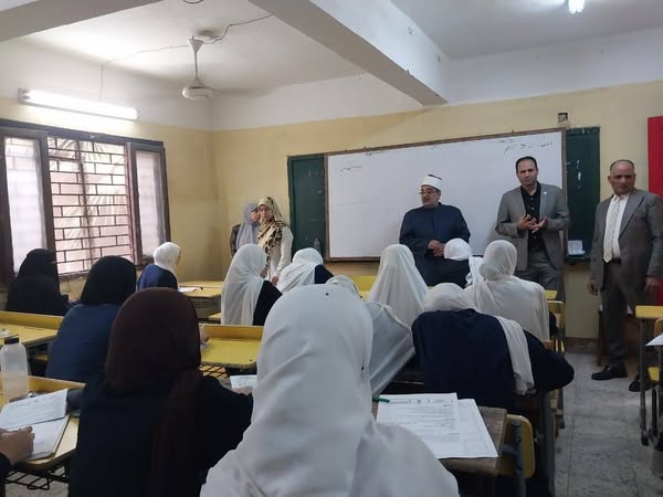 رئيس الجيزة الأزهرية: لا شكاوى داخل اللجان حتى اللحظة بامتحانات النقل الثانوي