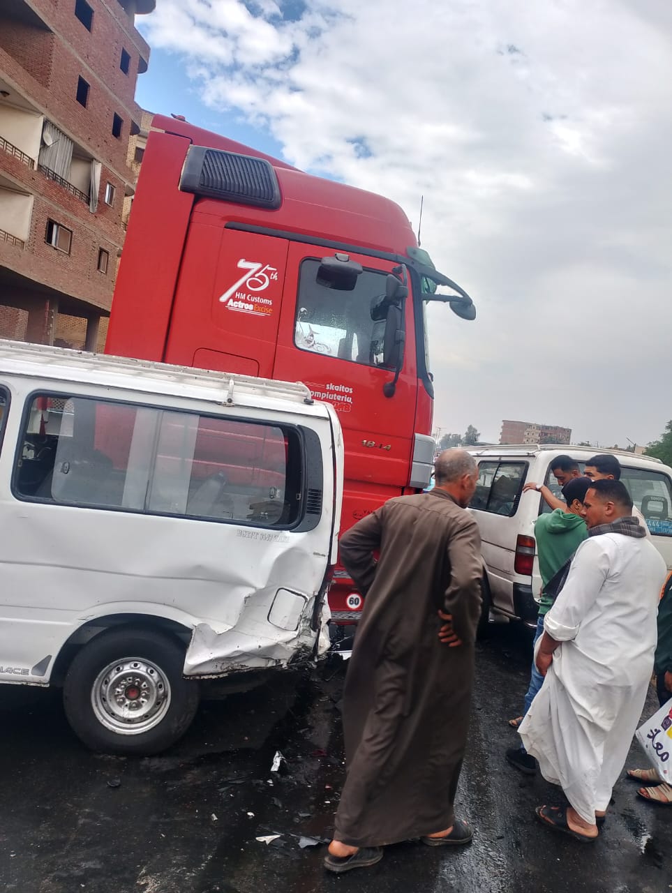 حادث تصادم على كوبري بركة السبع بالمنوفية