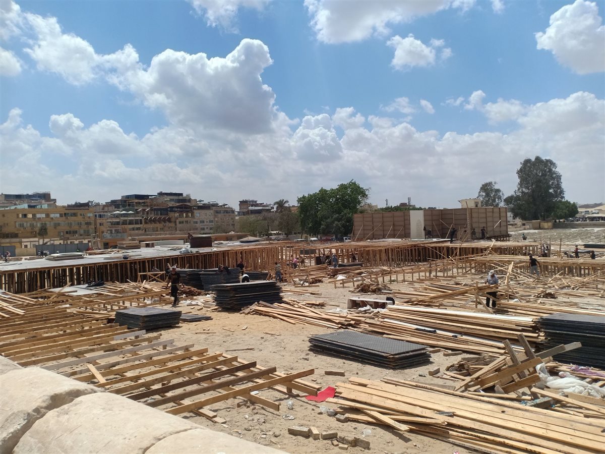  مسارح خشبية بمنطقة أهرامات الجيزة