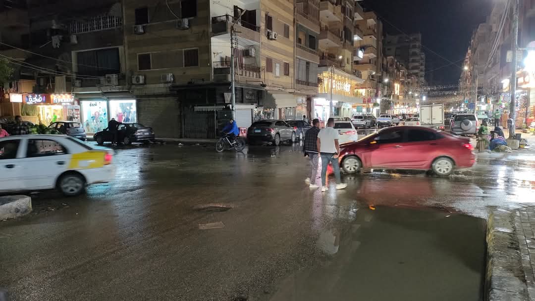 مسح مياه الأمطار من شوارع كفر الشيخ 