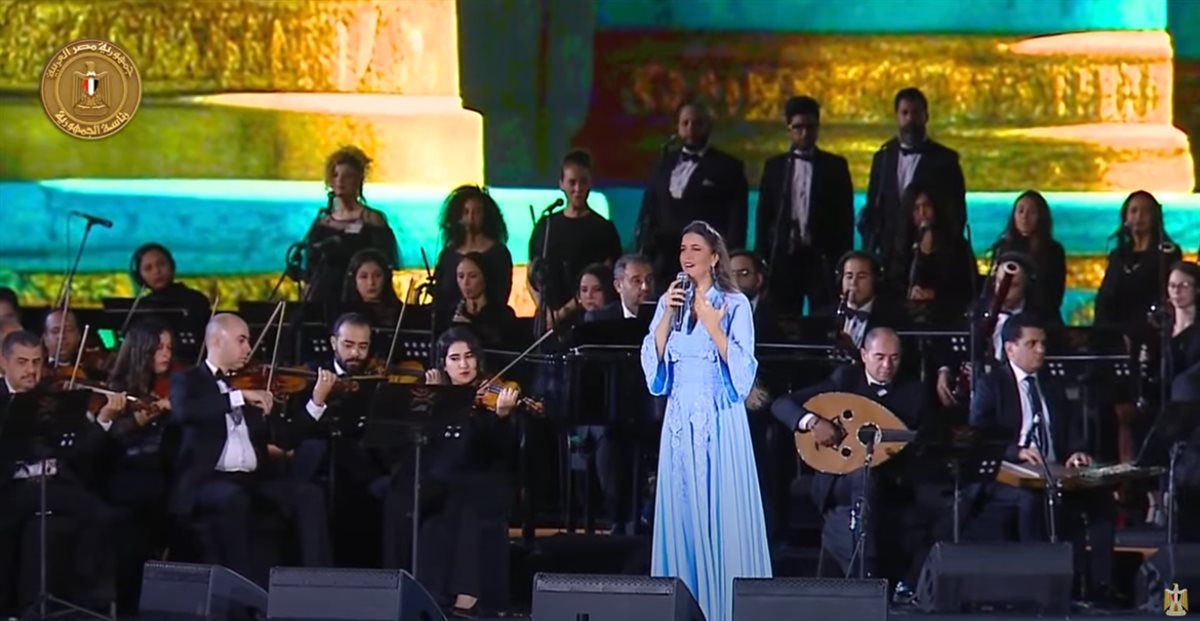 يسرا ويوسف الشريف يقدمان حفل افتتاحية بطولة العالم للفروسية بحضور الرئيس عبدالفتاح السيسي
