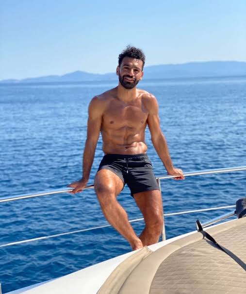 محمد صلاح بمنطقة شعاب بيوض بالغردقة 