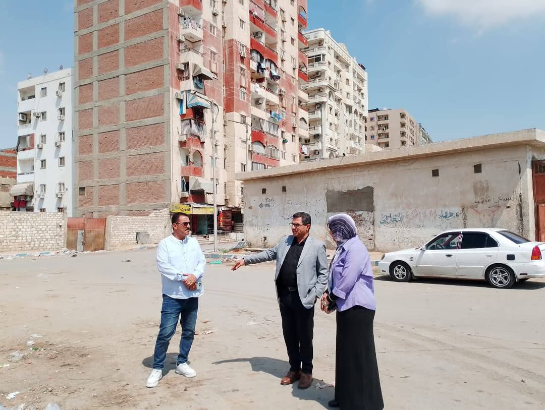 جهود النظافة في حي الأربعين