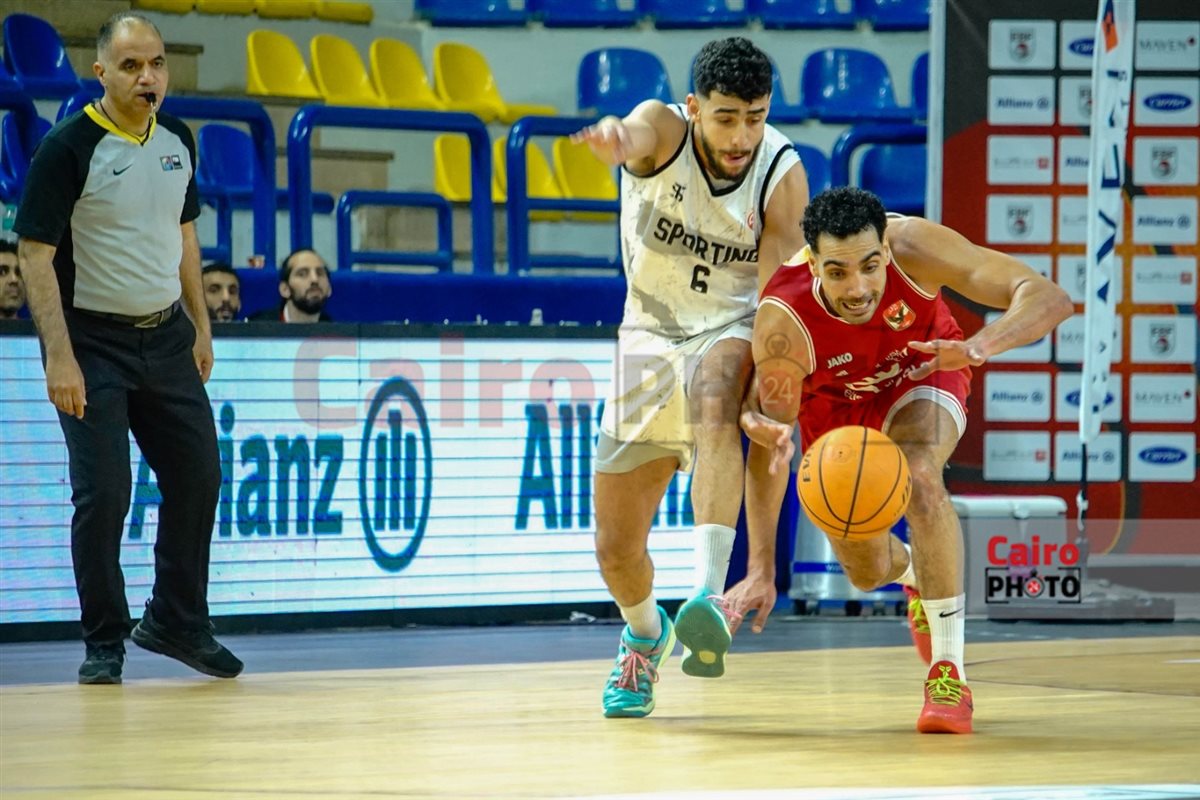 من لقاء الأهلي وسبورتنج لكرة السلة 