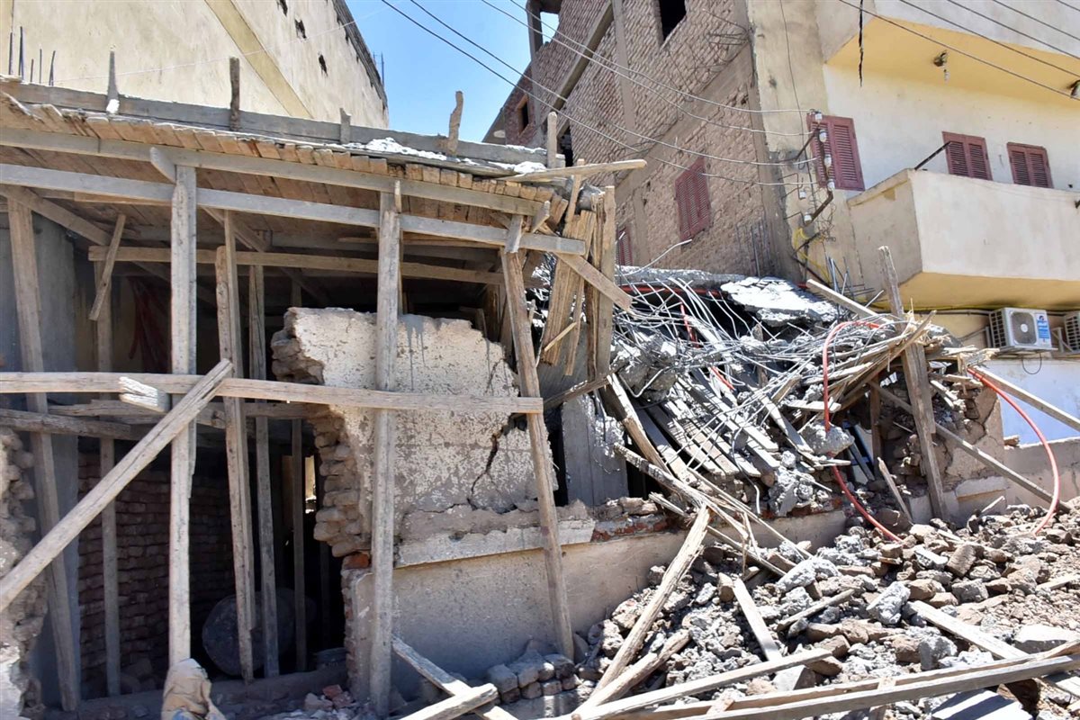 محافظ الأقصر يتابع تطبيق قرارات مجلس الوزراء