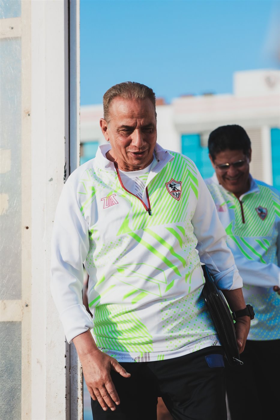 عماد المندوه 