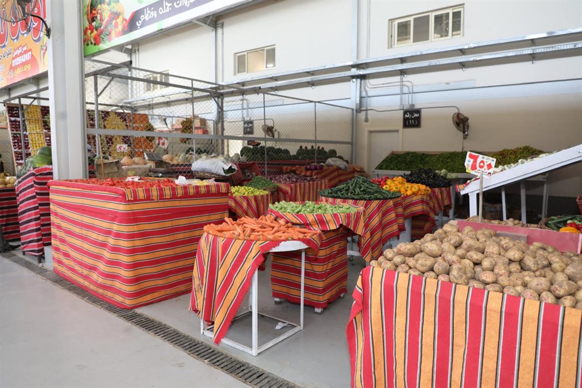 محافظ القاهرة يفتتح سوقيين حضاريين بحي المقطم