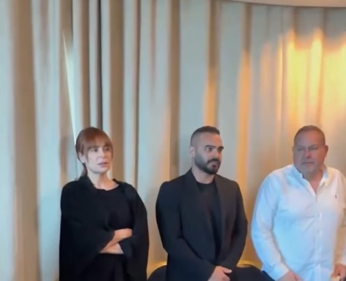 استقبلت أسرة الدكتور وليد مصطفى رئيس مجلس أمناء القاهرة 24، وفي مقدمتها الفنانة كارول سماحة، عزاءه في دولة لبنان