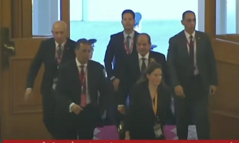 السيسي يصل إلى الكرملين لحضور حفل عشاء للقادة المشاركين في احتفالات عيد النصر في روسيا