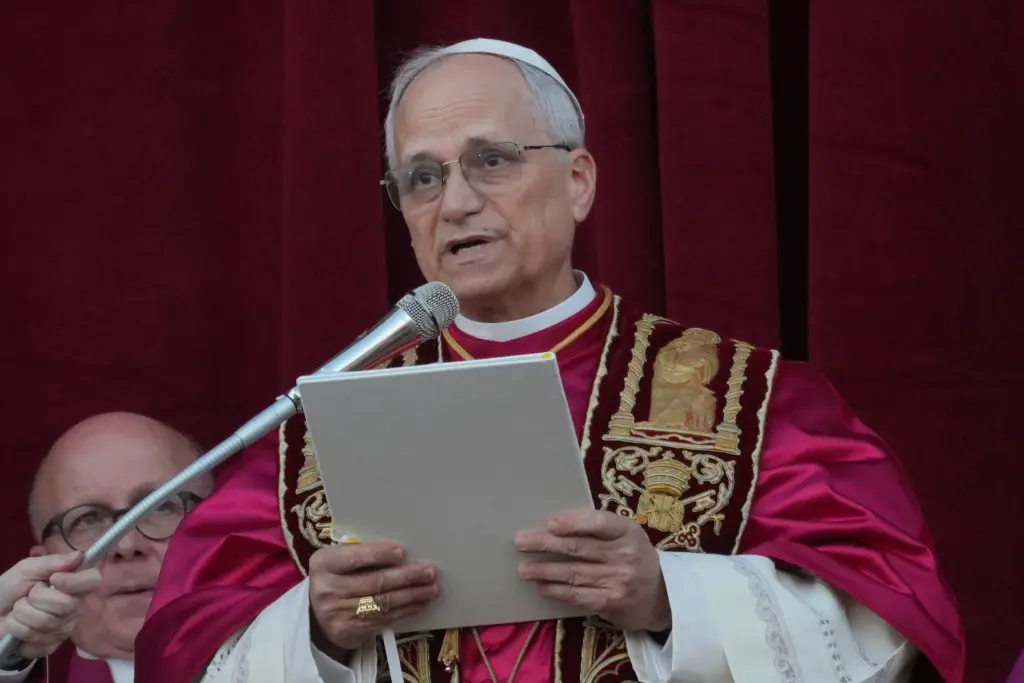  البابا ليون الرابع عشر