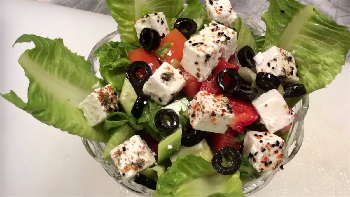 مقادير سلطة الجبنة والزيتون