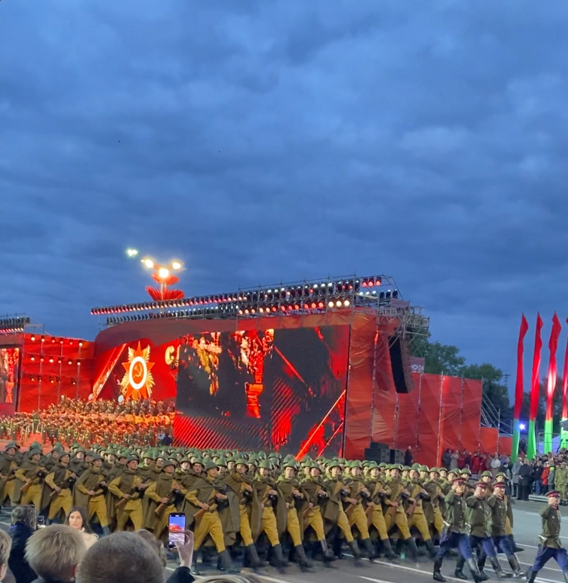 العرض العسكري في بيلاروسيا 