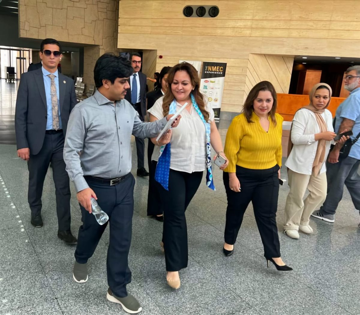 جانب من الزيارة 