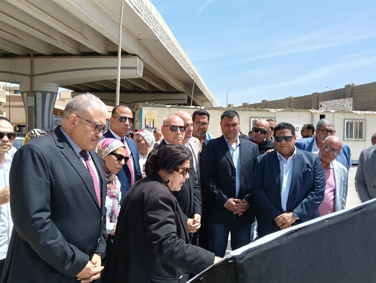 محافظ القاهرة يتابع أعمال إنشاء الأبراج السكنية بمدينة الأمل 
