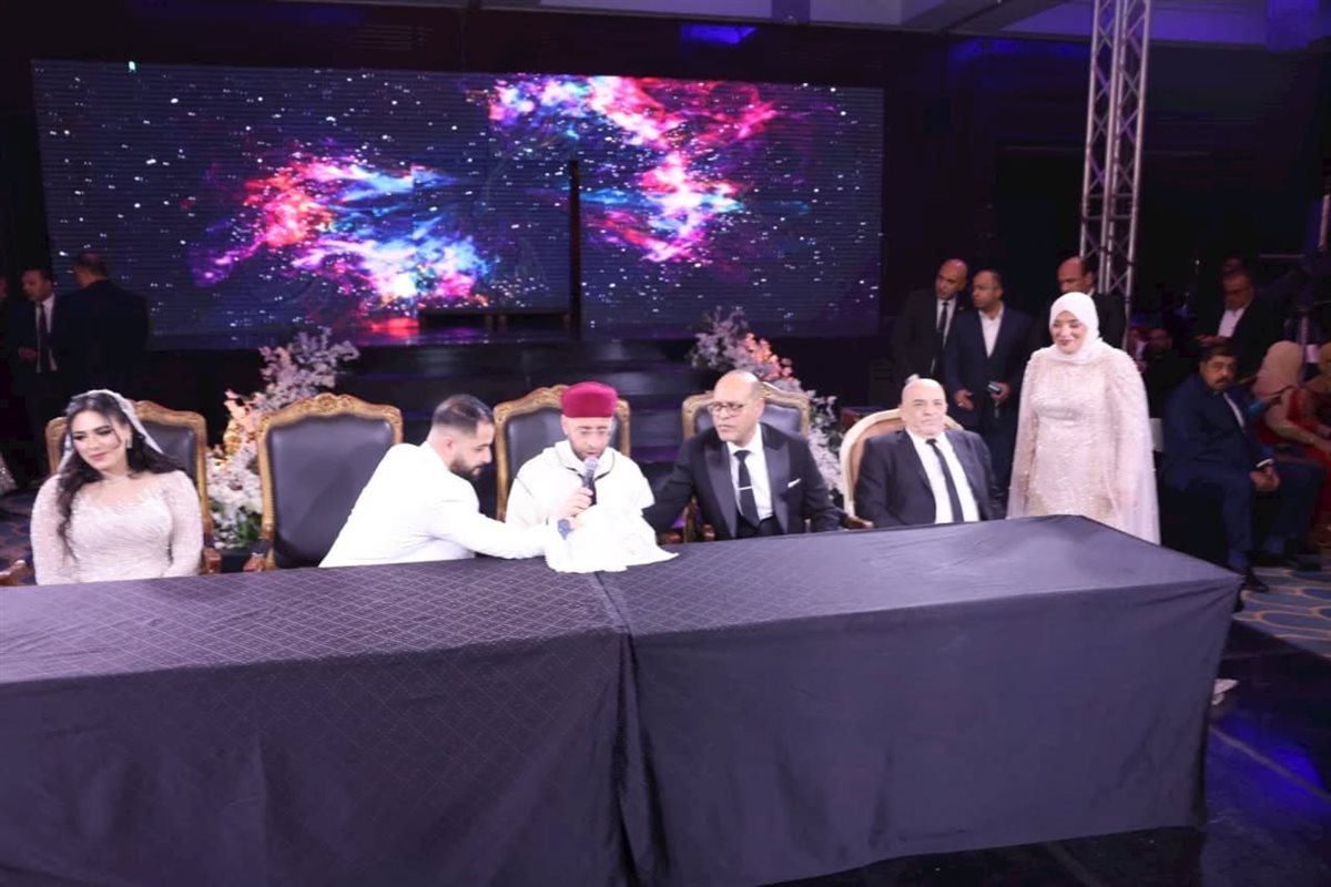   وزير العمل يحتفل بزفاف ابنته وسط حضور من الوزراء