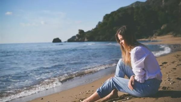 تفسير رؤية البحر في المنام للعزباء