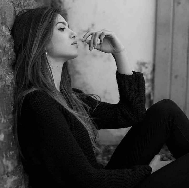 خلفيات بنات فخمة سوداء