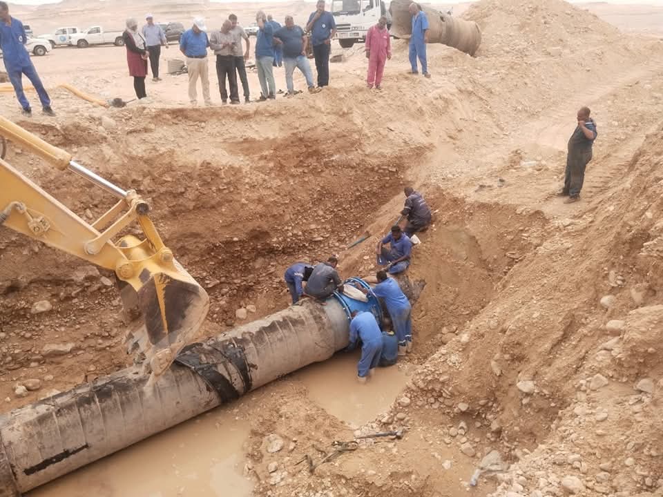 إصلاح كسر خط مياه الكريمات 