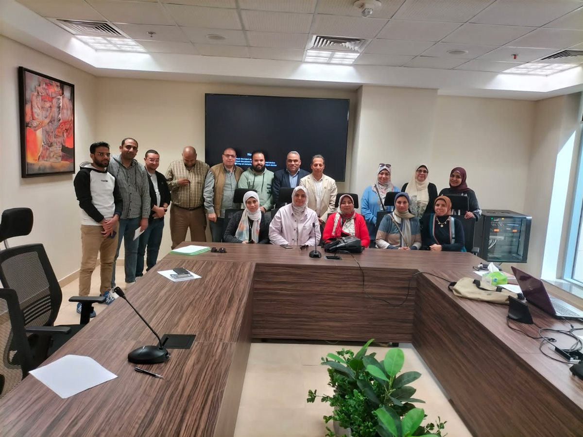 جانب من تدريب الأثريين