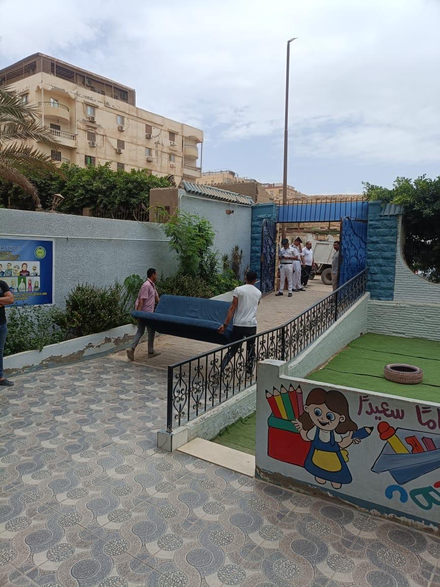 غلق وتشميع مدرسة الريحانة للتعليم السوداني بحدائق الأهرام لمخالفتها التراخيص
