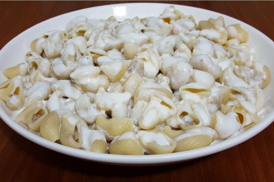 طريقة عمل مكرونة بالزبادي والثوم