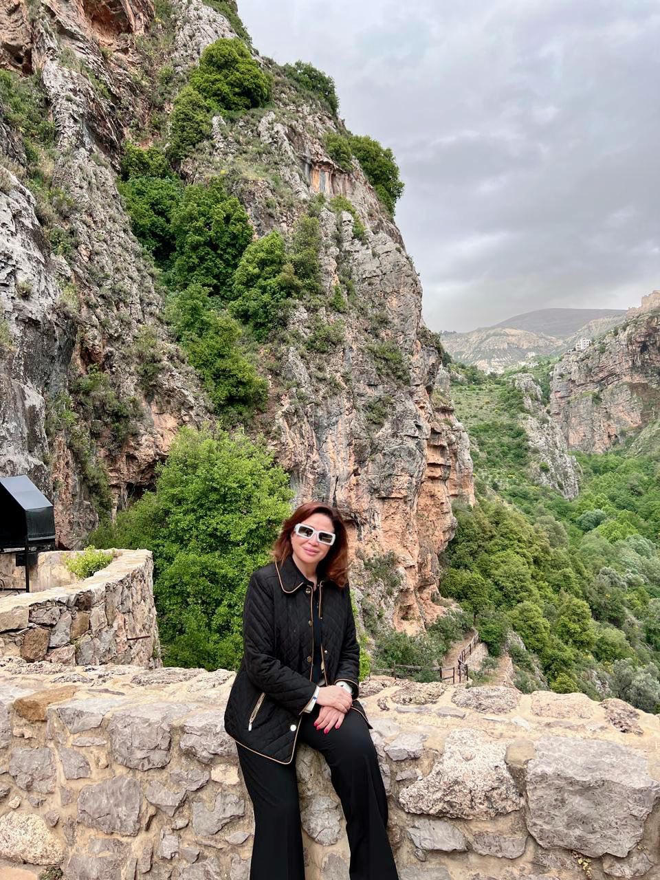 جولة خاصة لـ إلهام شاهين وماجدة الرومي وكلوديا مارشيليان في لبنان