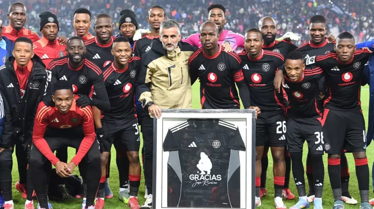 الظهور الأخير لريفيرو رفقة لاعبي أورلاندو بايرتس