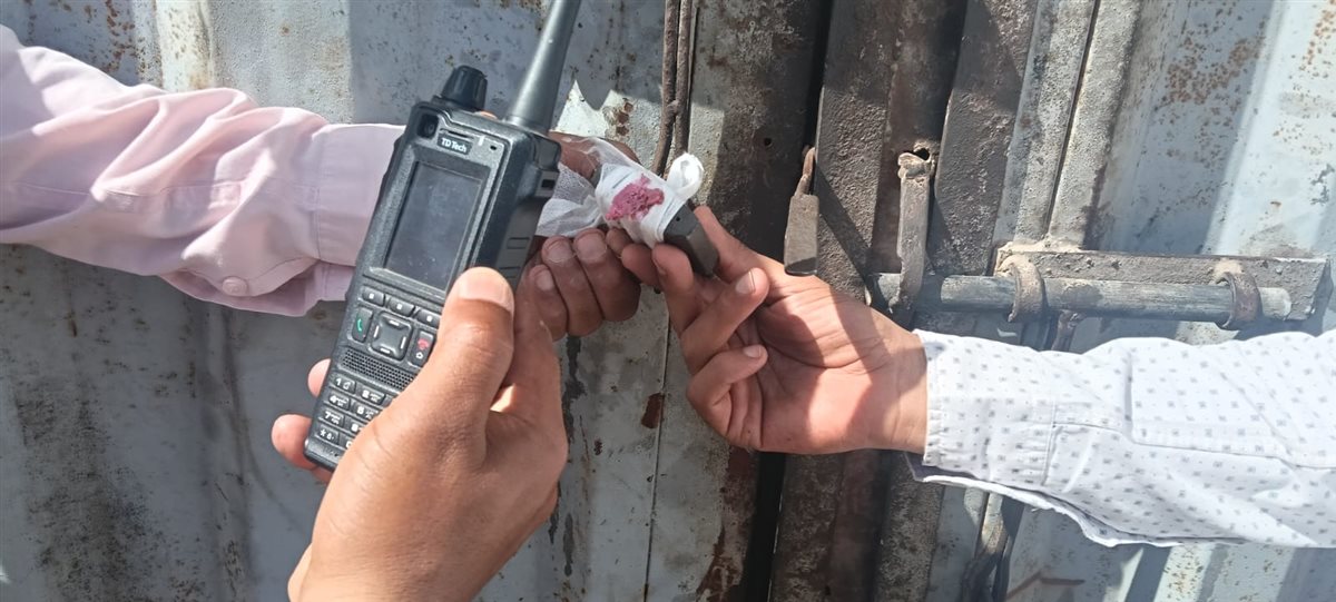 غلق منشأة مخالفة لإعادة تدوير الزيوت المستخدمة بأوسيم