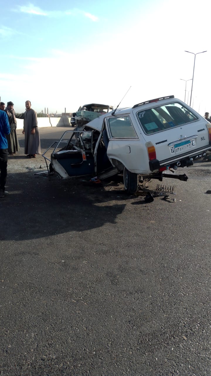 حادث تصادم سيارتين