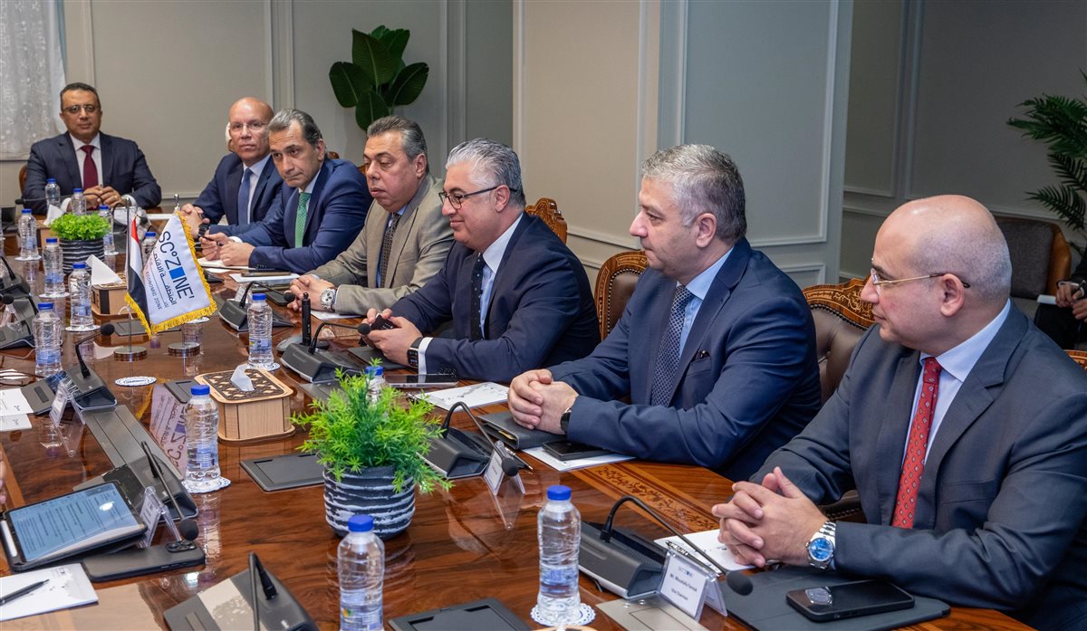 لقاء رئيس اقتصادية قناة السويس مع ميرسيك العالمية 