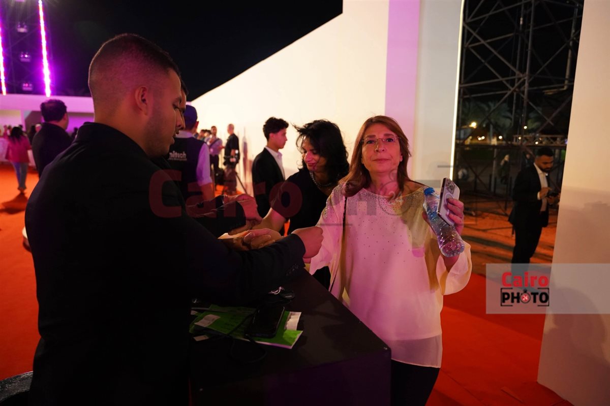 توافد الجمهور على حفل هبة طوجي في مصر