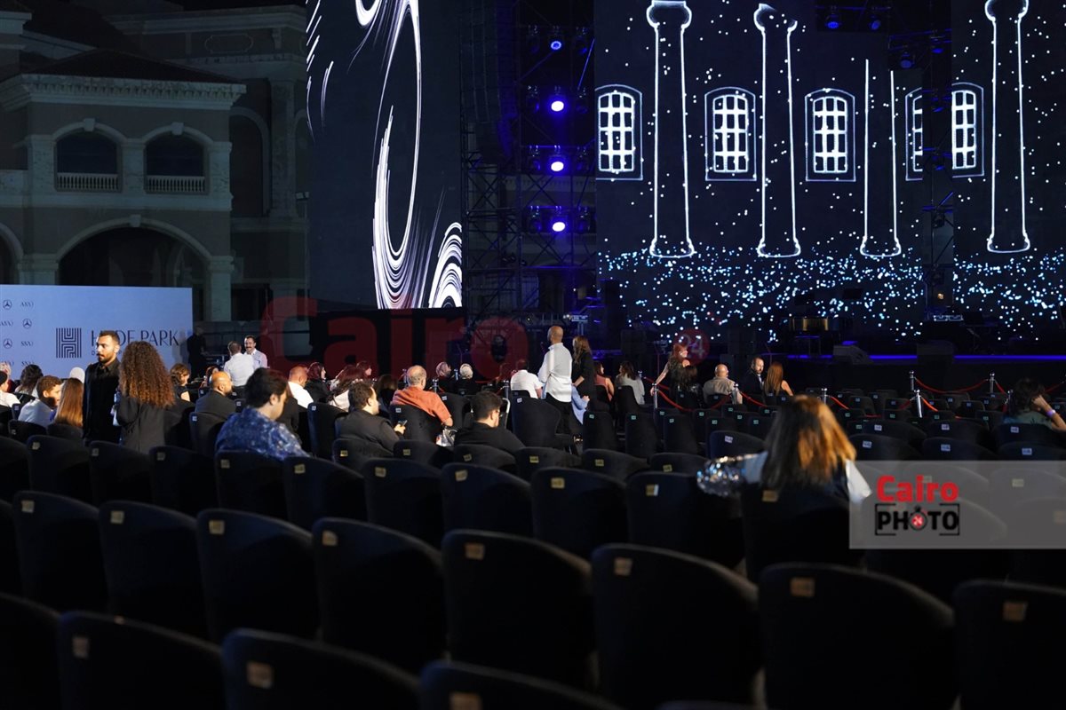 توافد الجمهور على حفل هبة طوجي في مصر