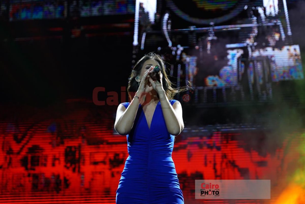 هبة طوجي تتألق في حفلها في مصر بـ هايد بارك