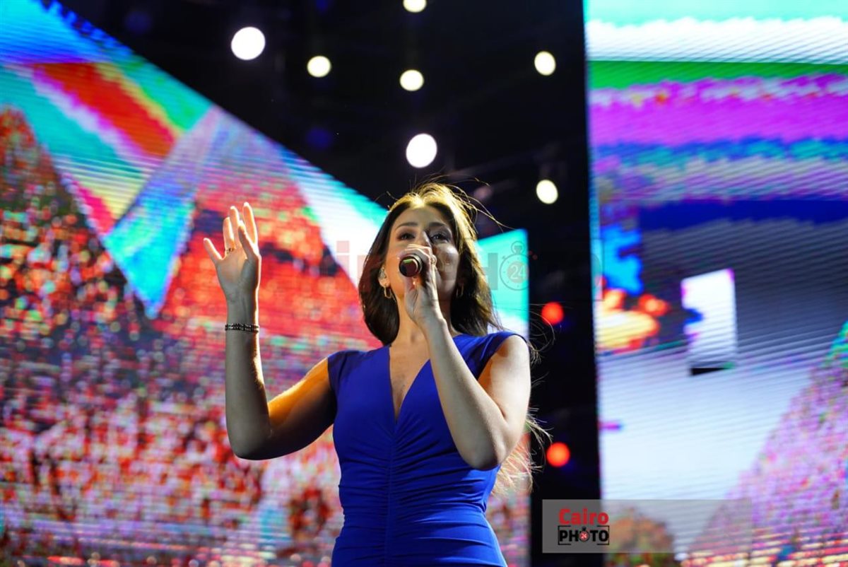 هبة طوجي تتألق في حفلها في مصر بـ هايد بارك