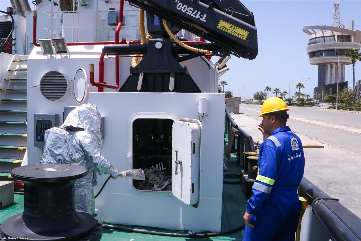 مراجعة أنشطة ميناء دمياط