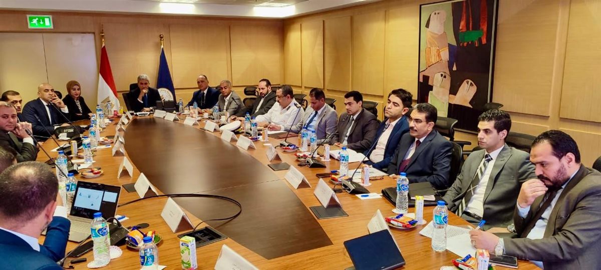 اجتماع وزير السياحة والآثار 