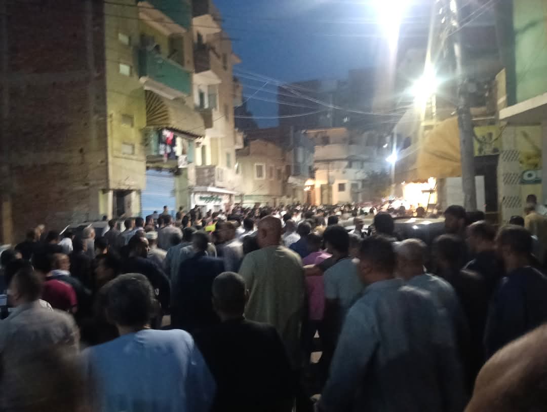 أهالي كوم حمادة يشيعون جثمان «عبد الرحمن» في جنازة مهيبة