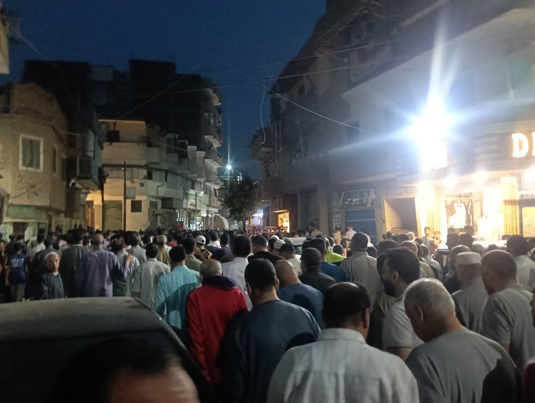 أهالي كوم حمادة يشيعون جثمان «عبد الرحمن» في جنازة مهيبة