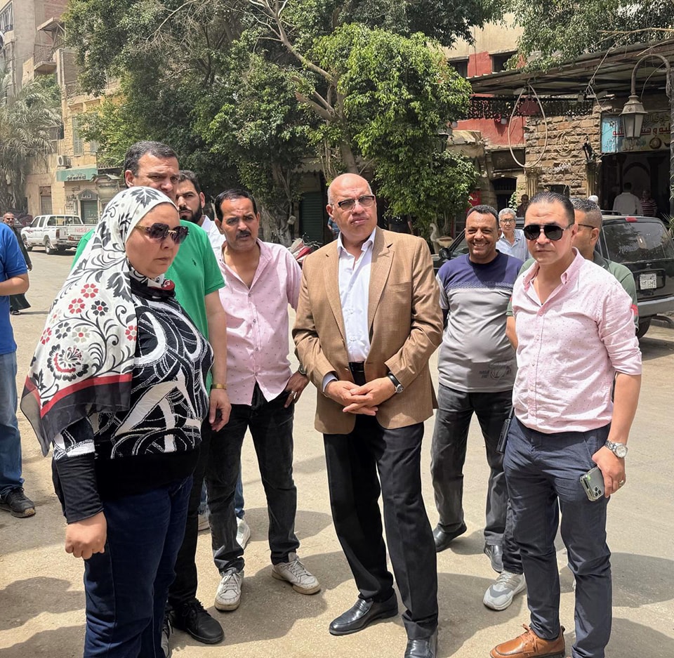 نائب محافظ القاهرة يتابع أعمال تطوير السوق الحضاري بحي بولاق أبو العلا