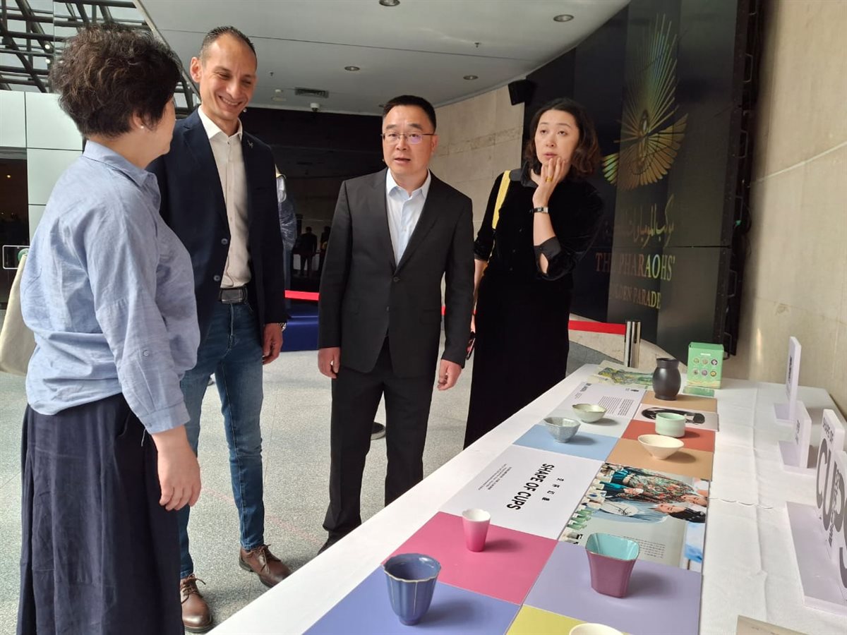 المتحف القومي للحضارة يستقبل وفدًا صينيًا رفيع المستوى