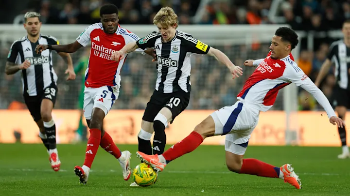 طريقة مشاهدة بث مباشر مباراة أرسنال ضد نيوكاسل في الدوري الإنجليزي