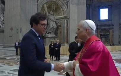 وزير الثقافة يشارك في حفل تنصيب بابا الفاتيكان