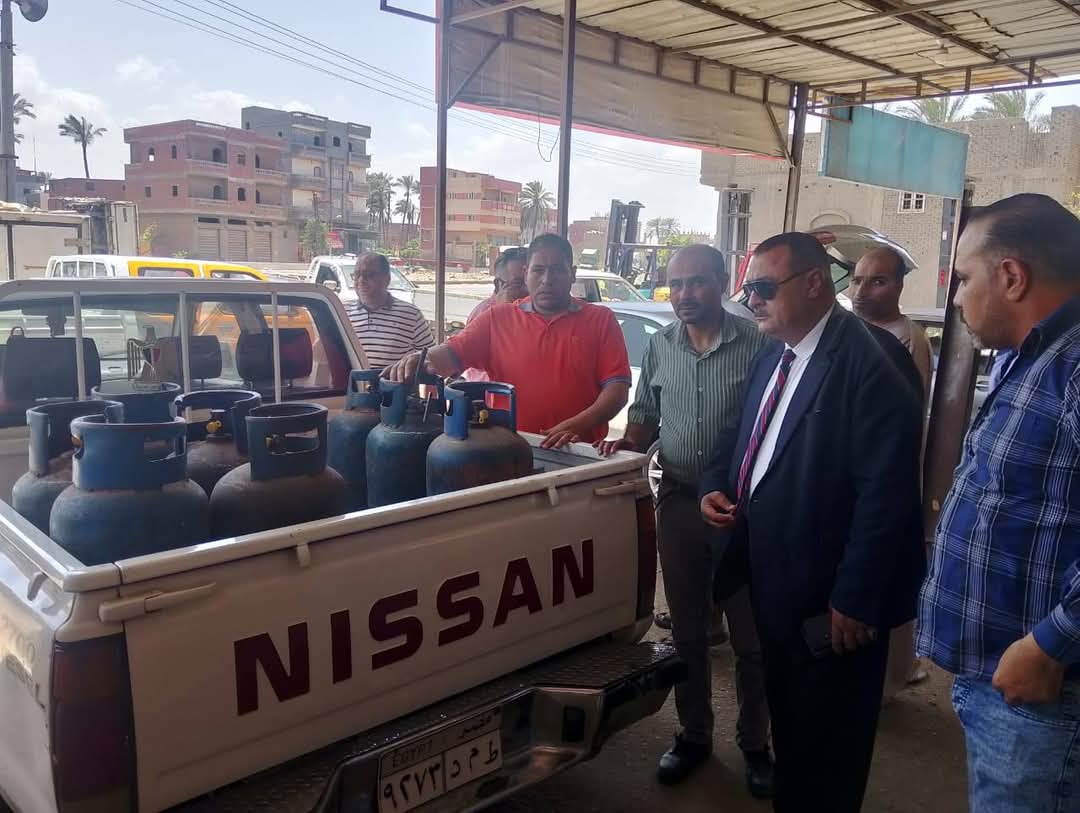 ضبط مخزن لتعبئة شعل الغاز بالمخالفة