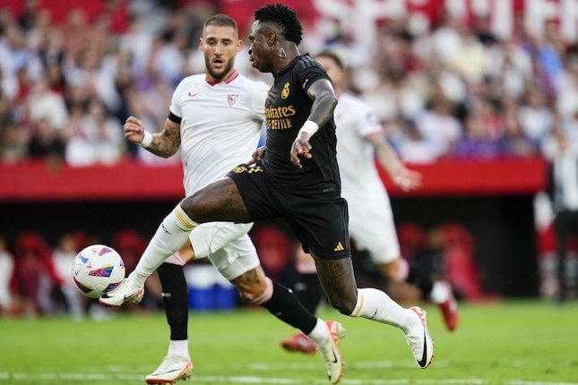 القنوات الناقلة لمباراة ريال مدريد وإشبيلية بث مباشر في الدوري الإسباني