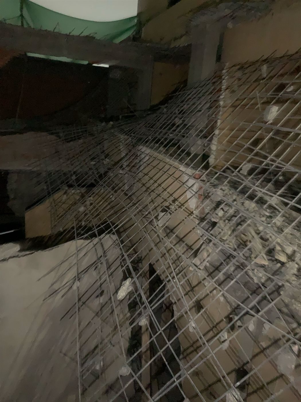  إزالة مخالفات في عقار بحي العجوزة