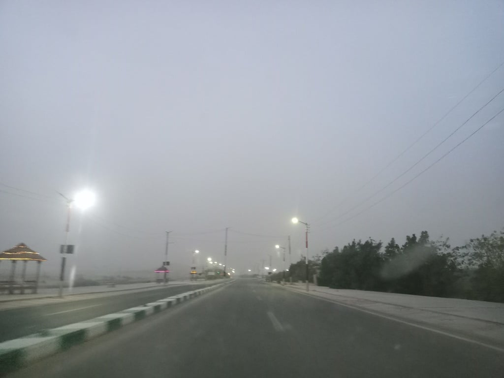 عواصف ترابية تضرب الوادى الجديد