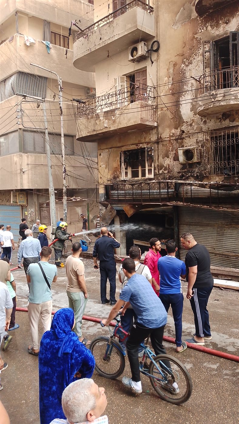 جانب من الحريق 